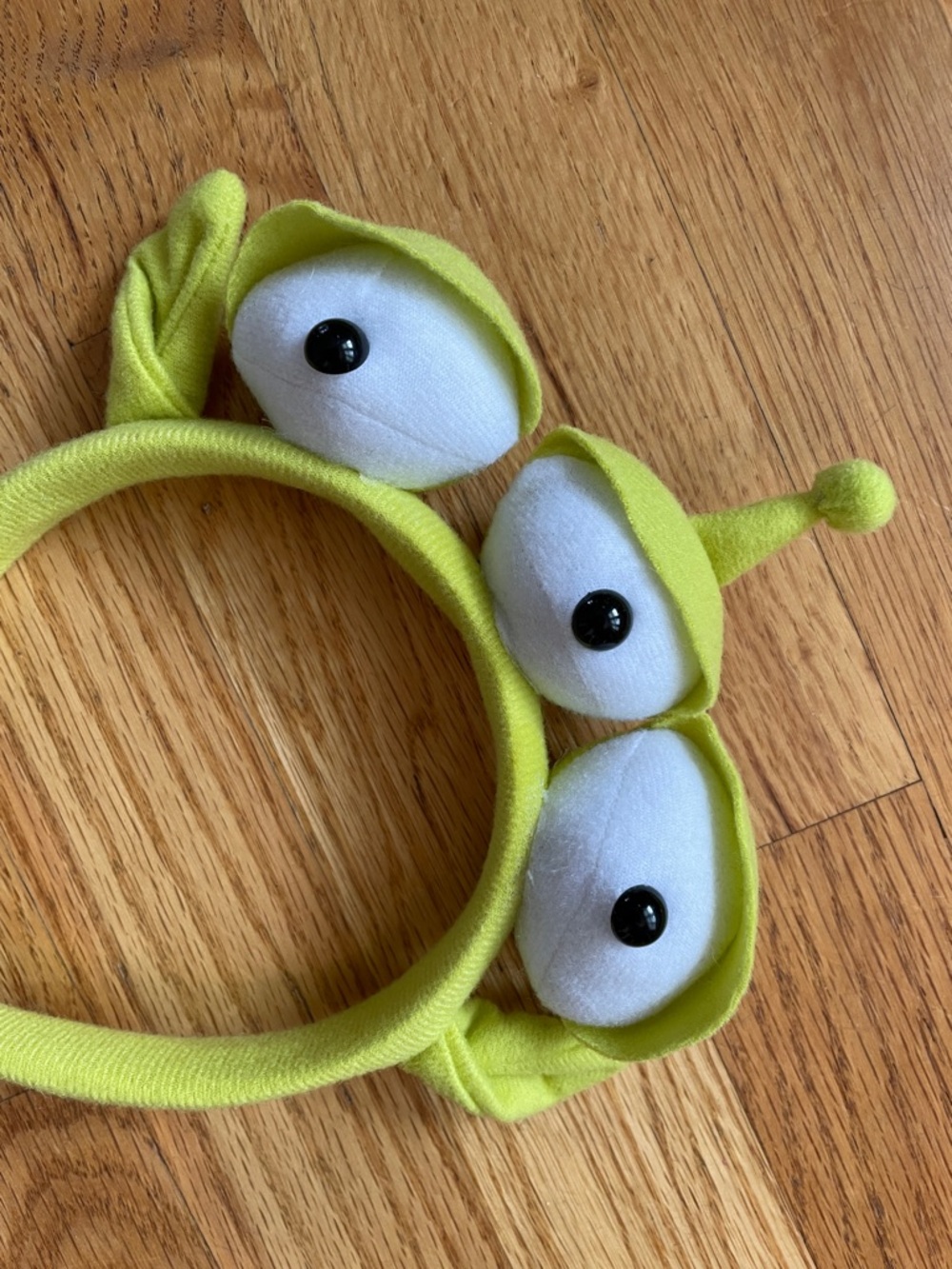 Toy Story Green Alien Three-Eye Headband - Picture 2 of 4